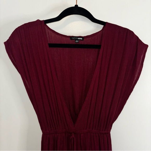 Fashion Nova Red Pleated V-Neck Maxi Dress Size Small - Picture 5 of 11
